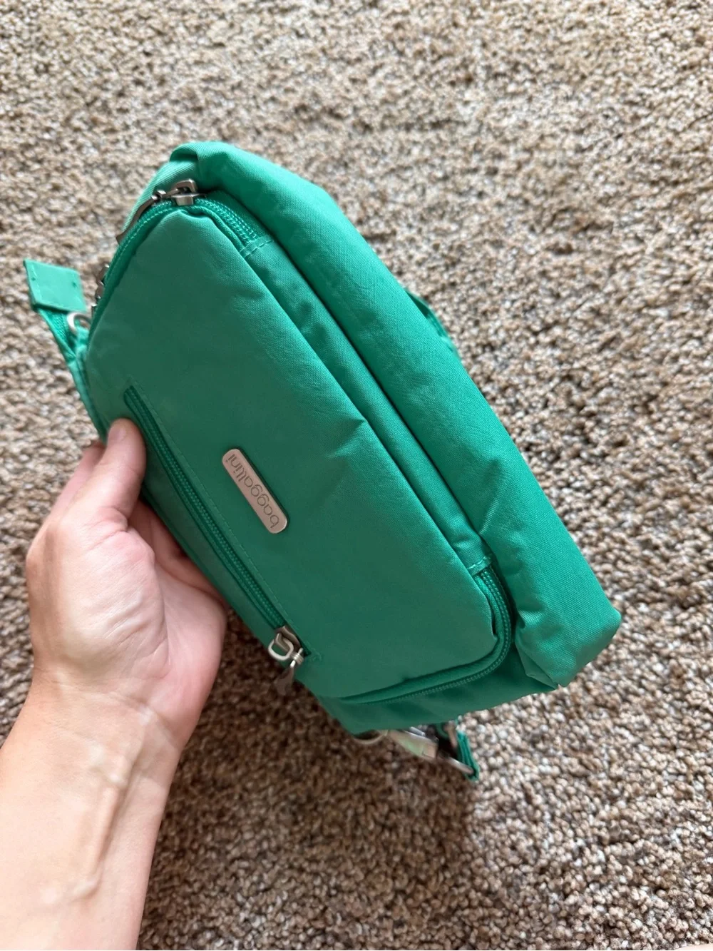 BAGGALLINI Kelly Green Small Nylon Zippered Crossbody Shoulder Bag